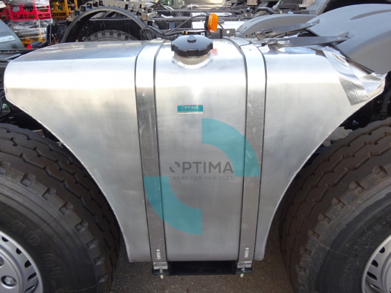 Custom Made Hydraulic Oil and Diesel Fuel Tanks